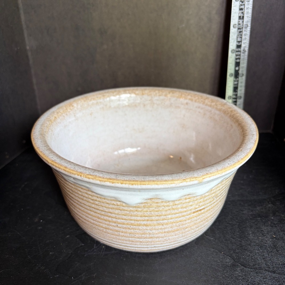 Vintage Ribbed Stoneware Mixing Bowl Cream Tan Glazed Ceramic 7002 9 7